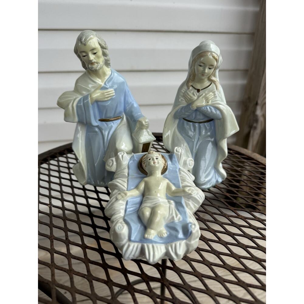 Vintage, Paper Mache, Jesus, Mary and Joseph Christmas Nativity Blue & Cream